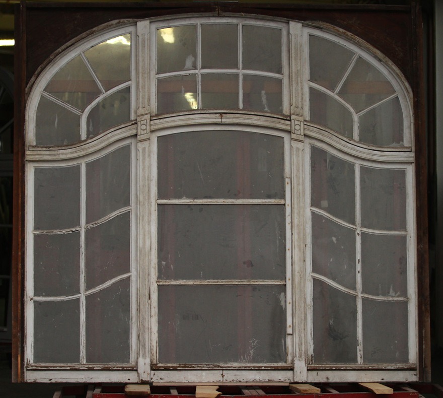 Okno drewniane z kamienicy